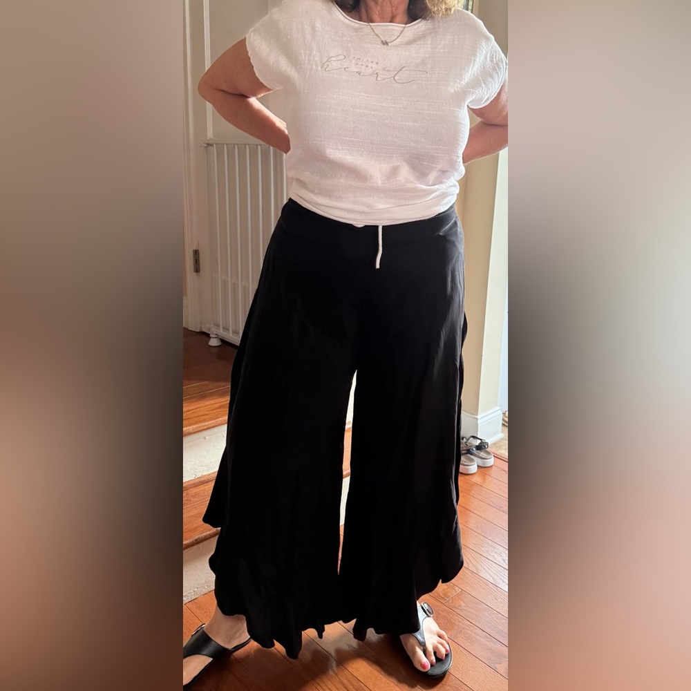 Anthropologie Black Wide-Leg Pants size 10/12